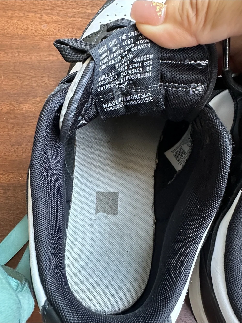 Nike Black and White Low-Top Sneakers with Black Laces